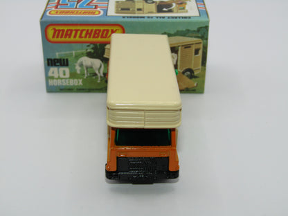 Matchbox Superfast 40B Horse Box Orange GREEN Door Black Base