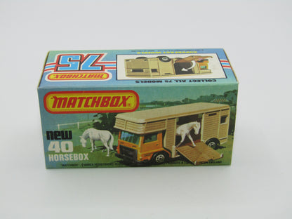 Matchbox Superfast 40B Horse Box Orange GREEN Door Black Base