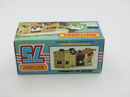 Matchbox Superfast 40B Horse Box Orange GREEN Door Black Base