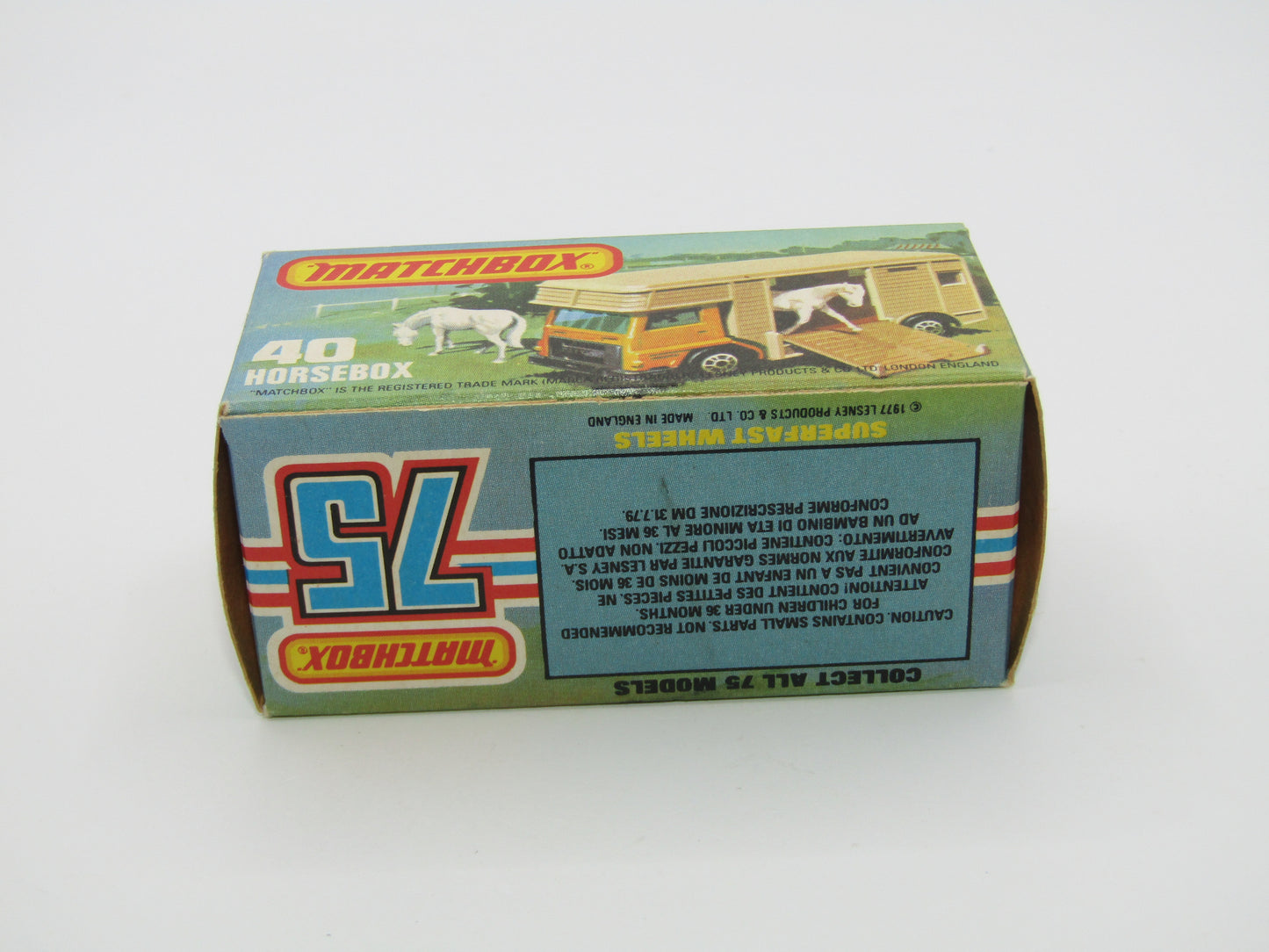 Matchbox Superfast 40B Horse Box Green, BLACK Hubs, Green Door Unp Base
