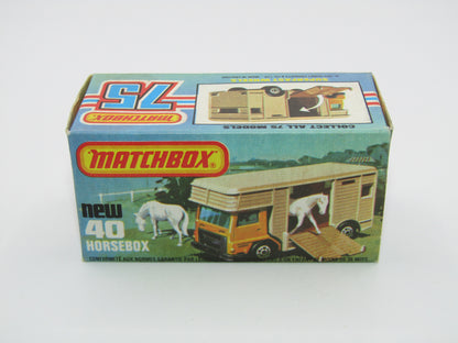 Matchbox Superfast 40B Horse Box Green GREY BASE Brown Door