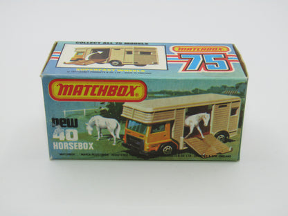 Matchbox Superfast 40B Horse Box Green GREY BASE Brown Door