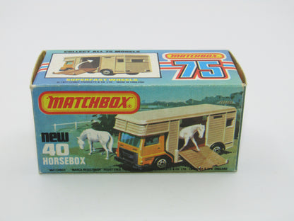 Matchbox Superfast 40B Horse Box Metallic Green GLOSS BLACK Base