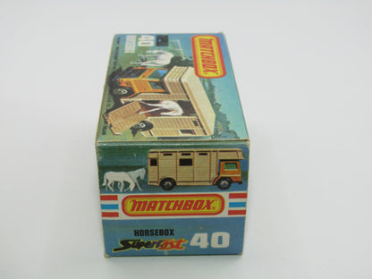 Matchbox Superfast 40B Horse Box Metallic Green GLOSS BLACK Base