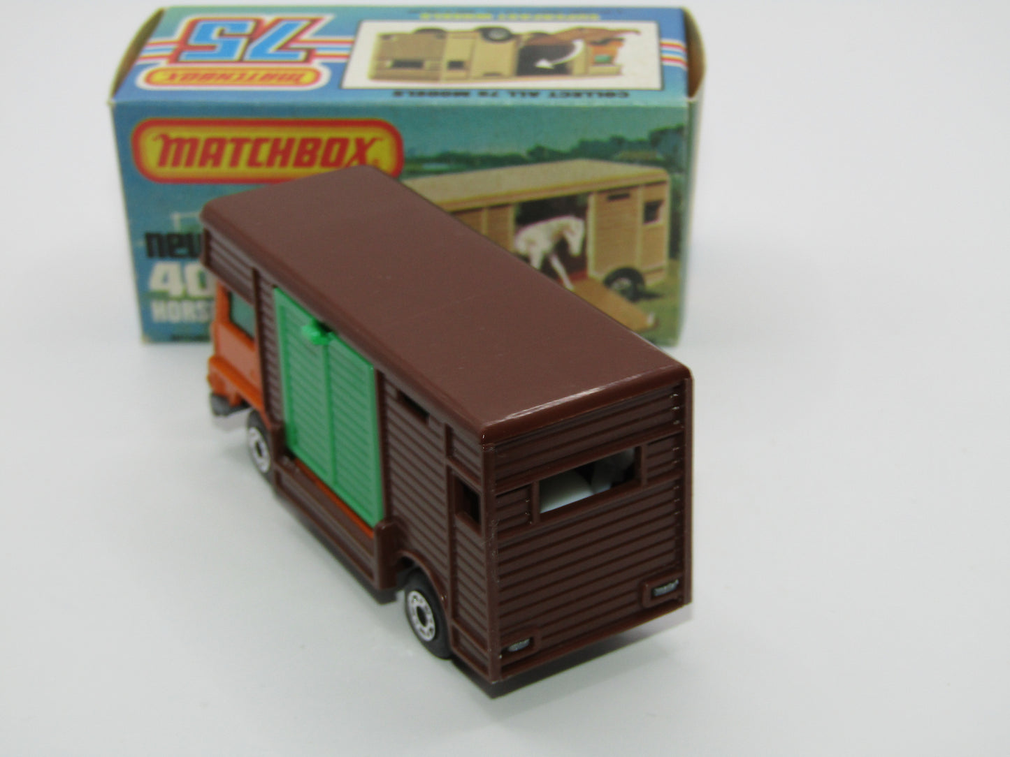 Matchbox Superfast 40B Horse Box Orange UNPAINTED Base GREEN Door