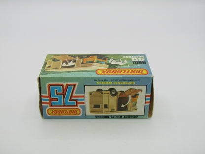 Matchbox Superfast 40B Horse Box Yellow White Door Black Base