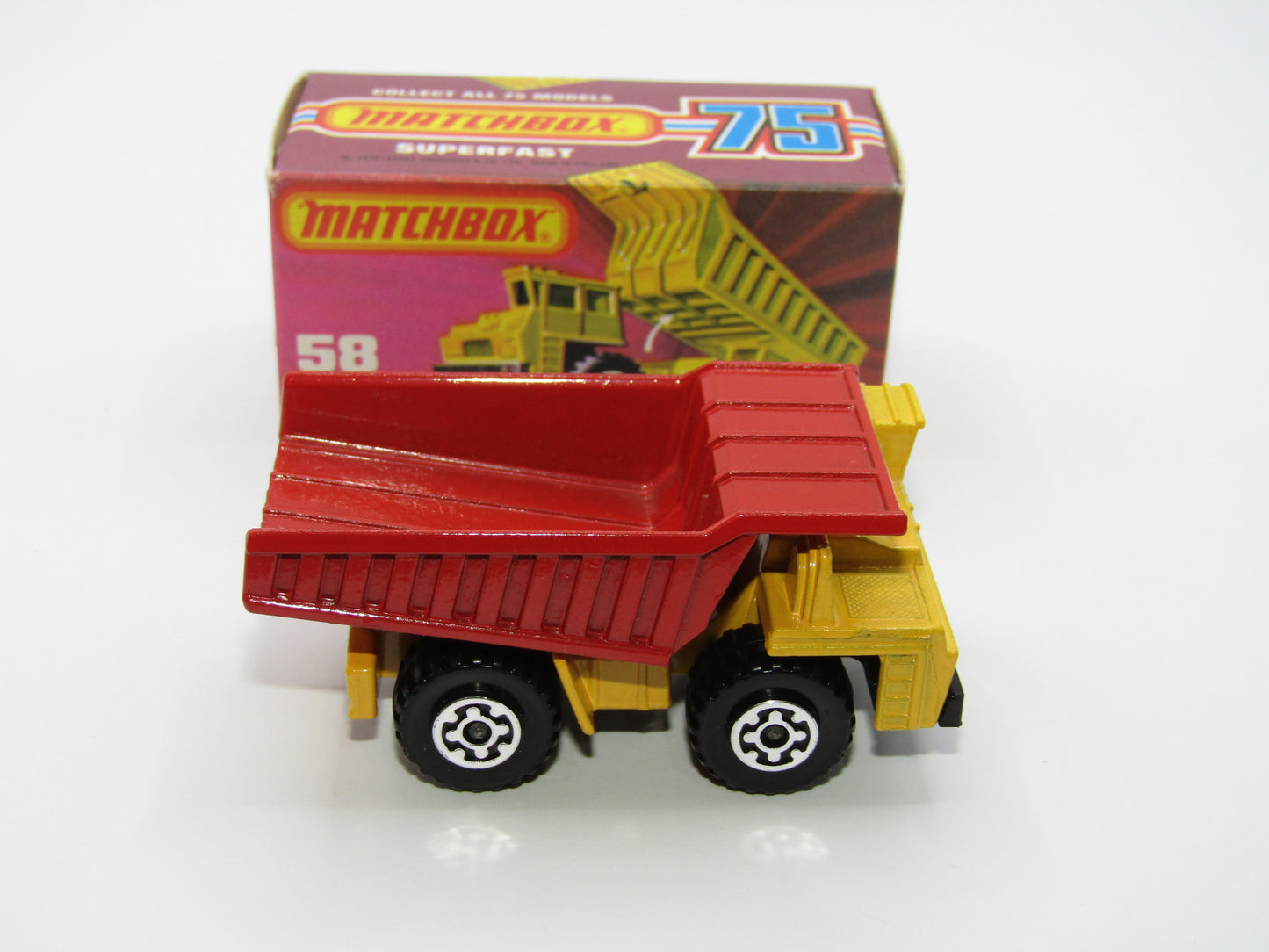 Matchbox Superfast 58C Faun Dump Truck RED Dumper ENGLAND Base