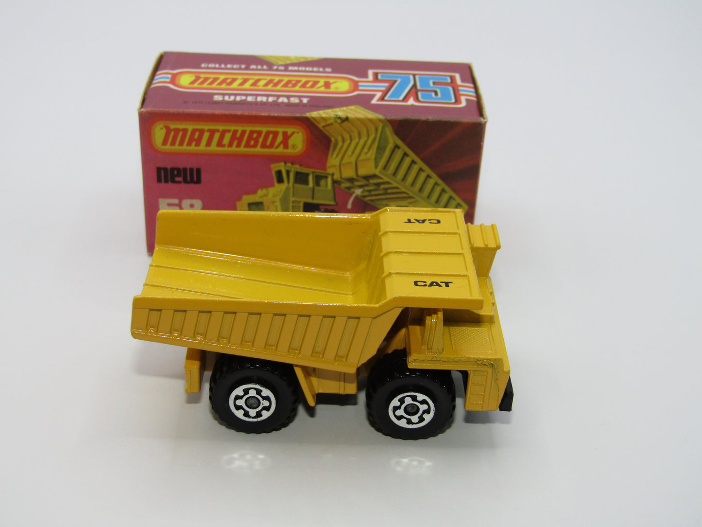 Matchbox Superfast 58C Faun Dump Truck CAT Tampo