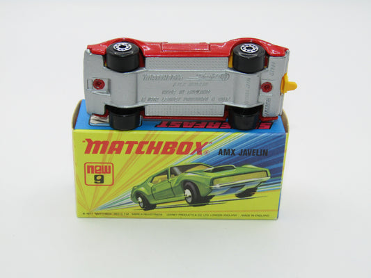 Matchbox Superfast 9B AMX Javelin RED - SILVER BASE