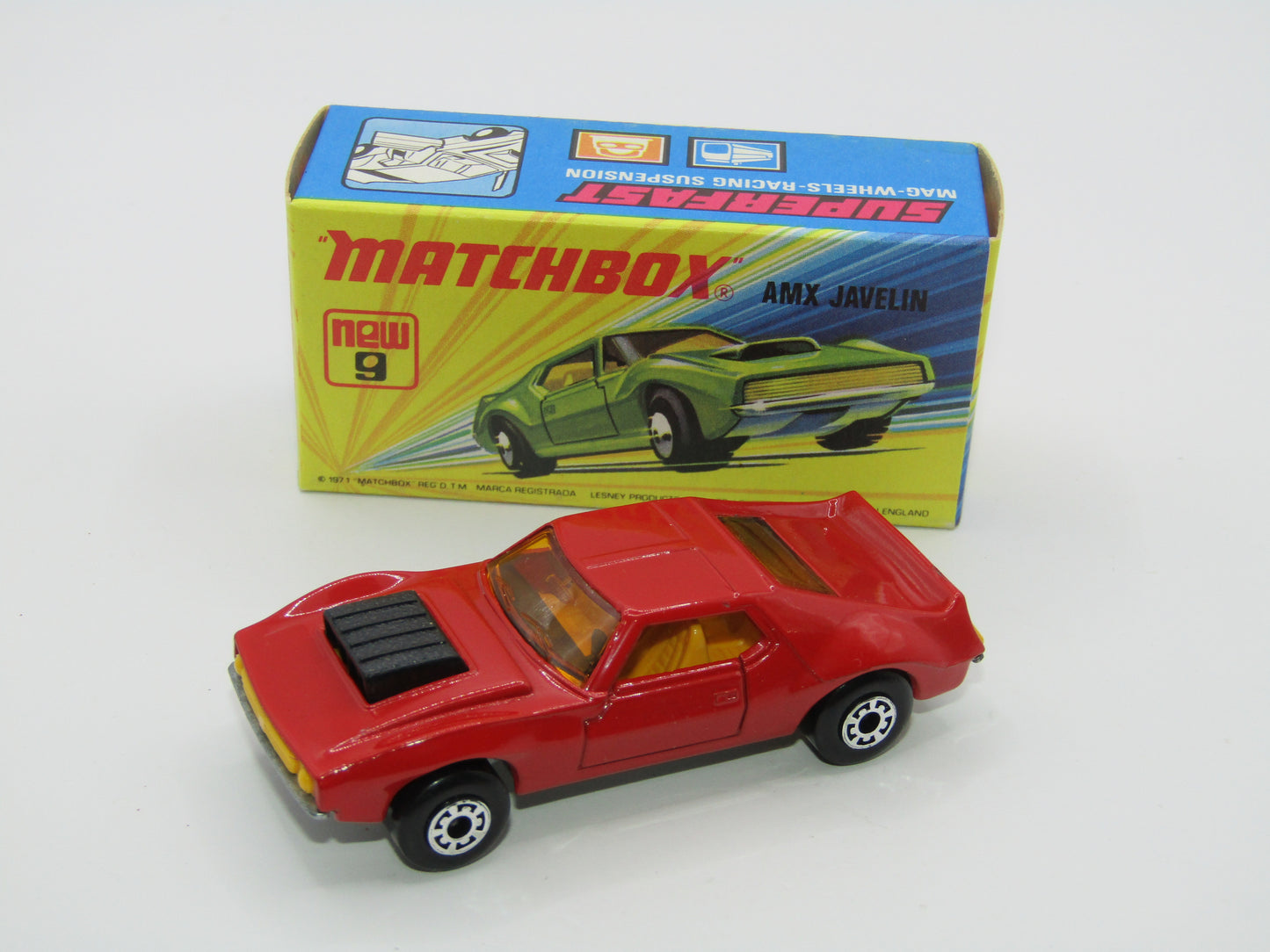 Matchbox Superfast 9B AMX Javelin RED - SILVER BASE