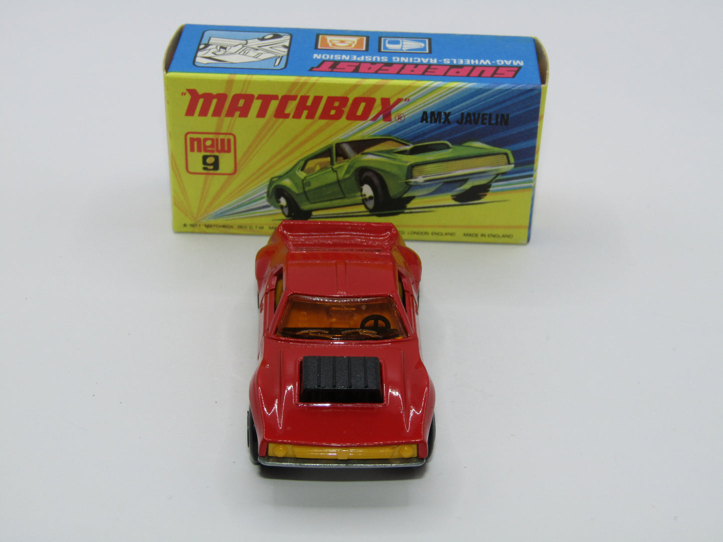 Matchbox Superfast 9B AMX Javelin RED - SILVER BASE