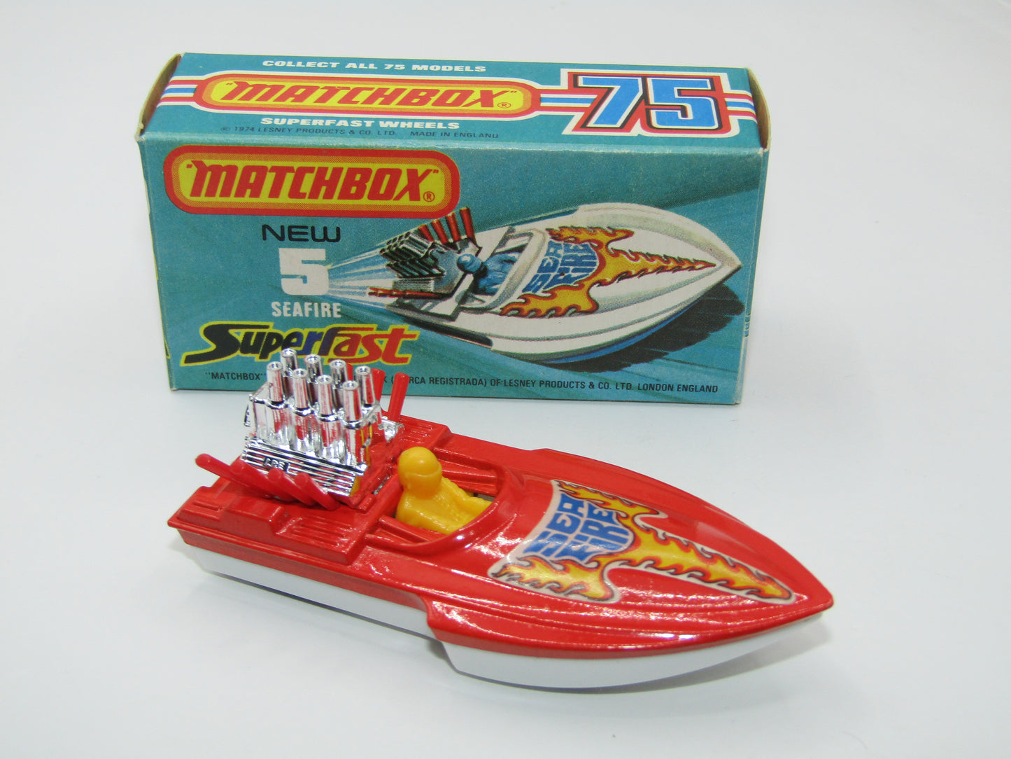 Matchbox Superfast 5B Seafire Boat Red, Yellow Driver