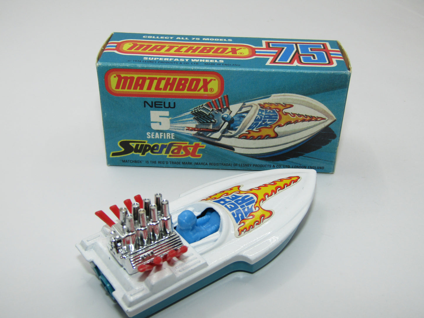 Matchbox Superfast 5B Seafire Boat White, Blue Driver TURQUOISE Base