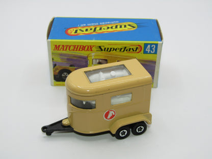 Matchbox Superfast 43A Pony Trailer Centre Cut Wheels Pony Label GREY Base