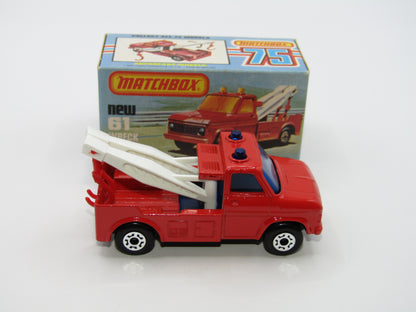 Matchbox Superfast 61B Wreck Truck Red, BLUE Windows White Boom Red Hooks