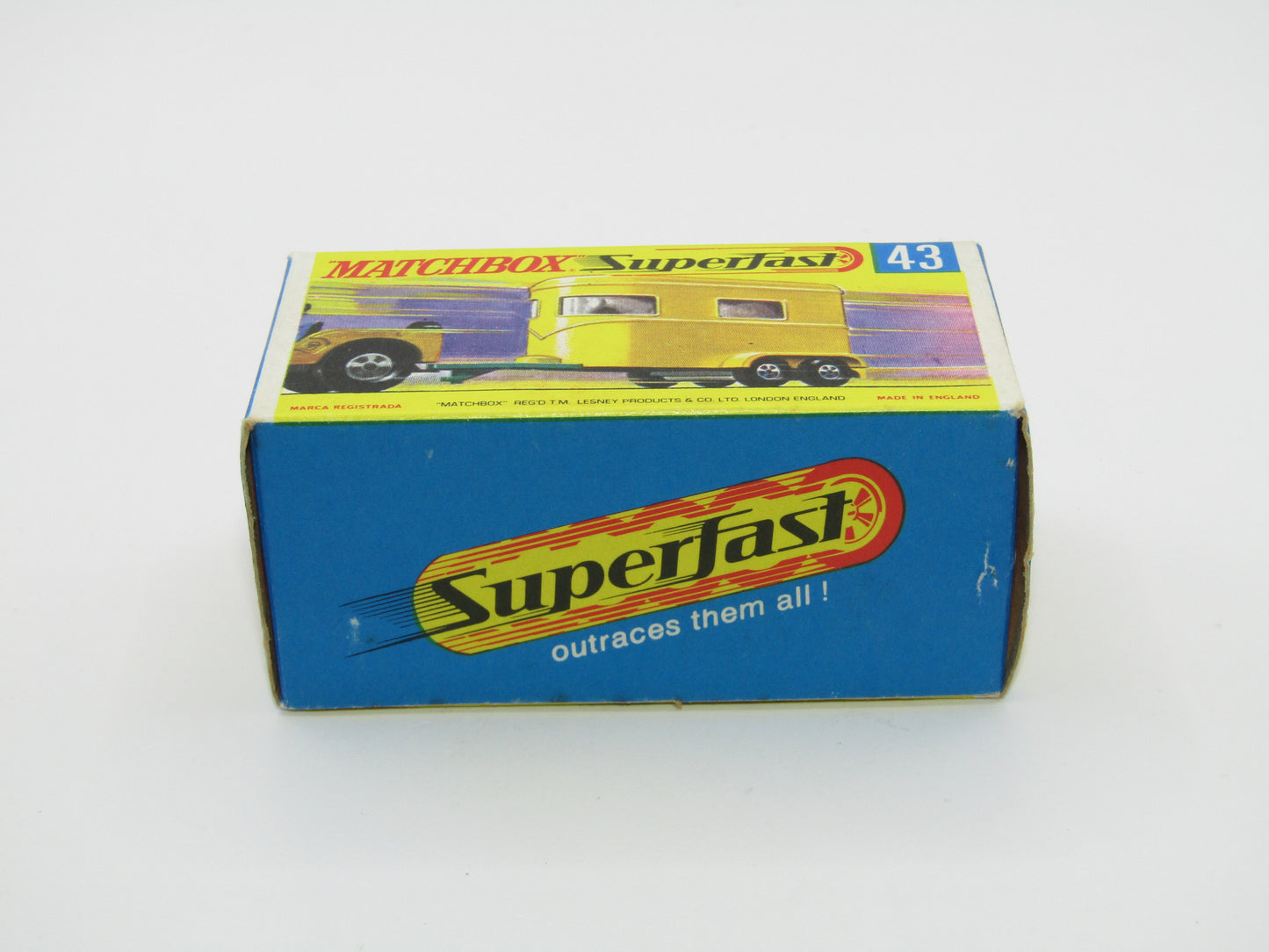 Matchbox Superfast 43A Pony Trailer Centre Cut Wheels Gloss Black Base