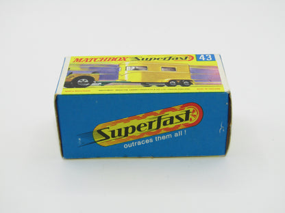 Matchbox Superfast 43A Pony Trailer Centre Cut Wheels Gloss Black Base