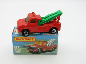 Matchbox Superfast 61B Wreck Truck Red, GREEN Booms, Red Hooks