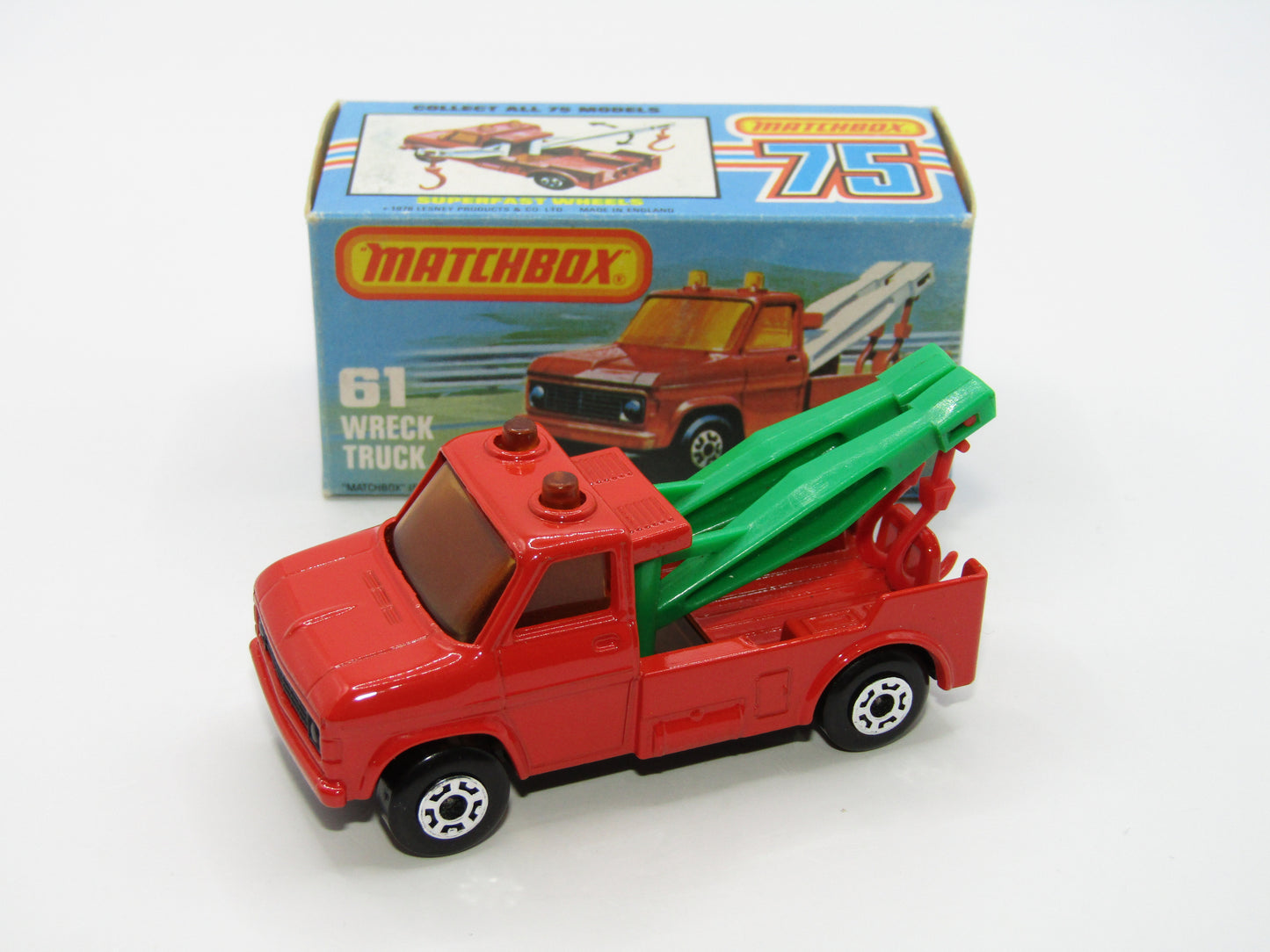 Matchbox Superfast 61B Wreck Truck Red, GREEN Booms, Red Hooks
