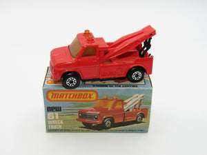 Matchbox Superfast 61B Wreck Truck Red Booms Black Hooks Satin Black Base