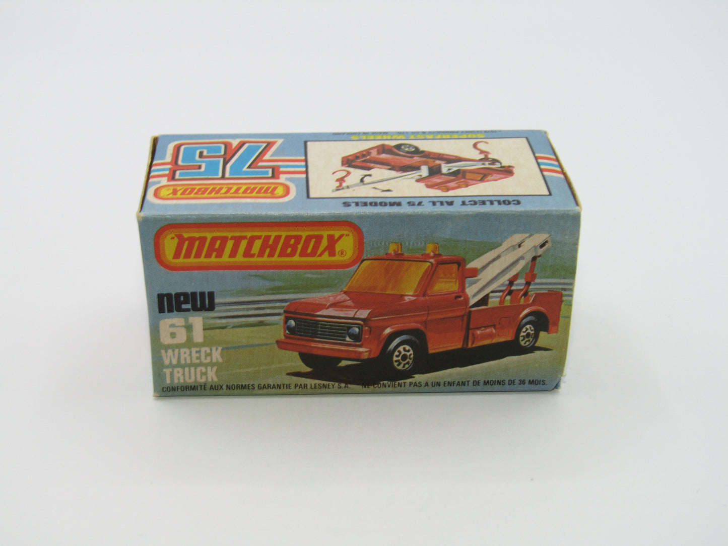 Matchbox Superfast 61B Wreck Truck Red Booms Black Hooks Satin Black Base