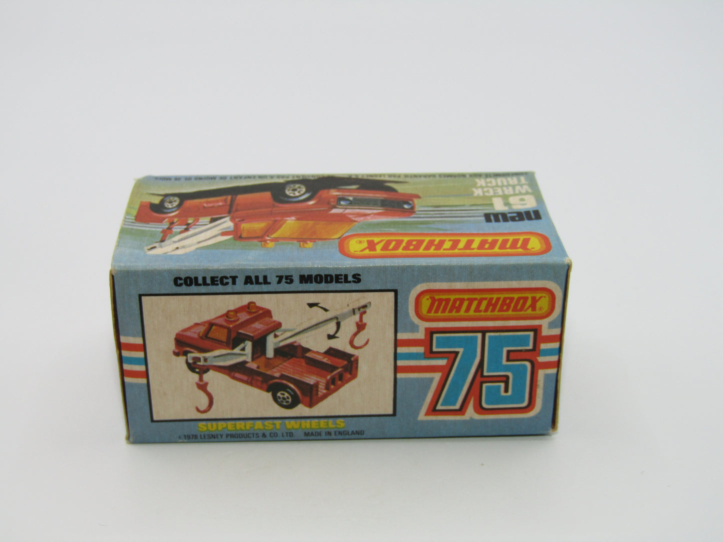 Matchbox Superfast 61B Wreck Truck Red Booms Black Hooks Satin Black Base
