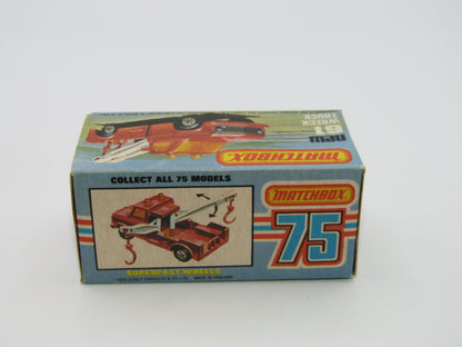 Matchbox Superfast 61B Wreck Truck Red Booms Black Hooks Satin Black Base