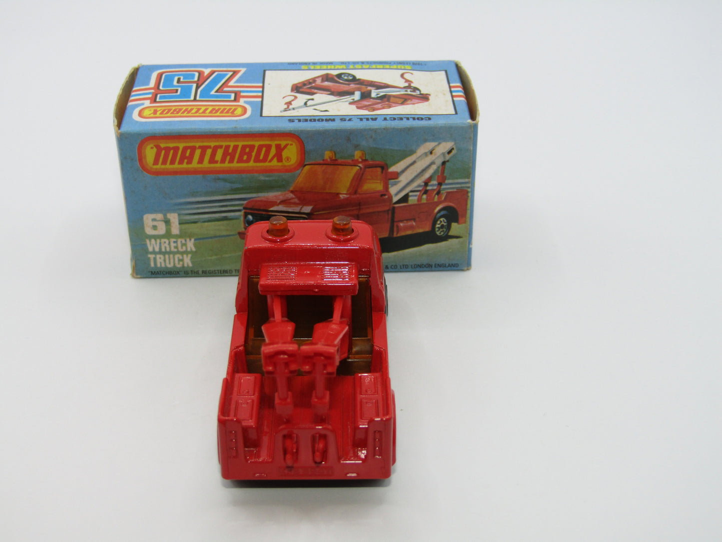 Matchbox Superfast 61B Wreck Truck Red, Red Boom, Red Hooks, GREY Base