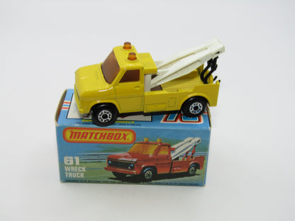 Matchbox Superfast 61B Wreck Truck LEMON YELLOW White Booms, BLACK Hooks