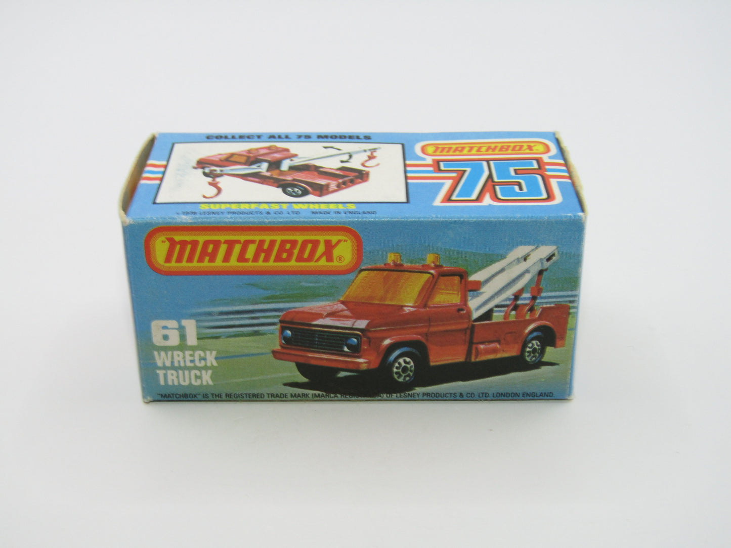 Matchbox Superfast 61B Wreck Truck LEMON YELLOW White Booms, BLACK Hooks