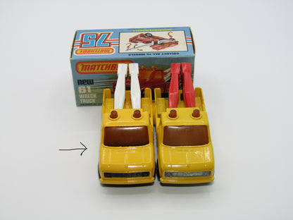 Matchbox Superfast 61B Wreck Truck VERY DARK YELLOW White Booms Red Hooks