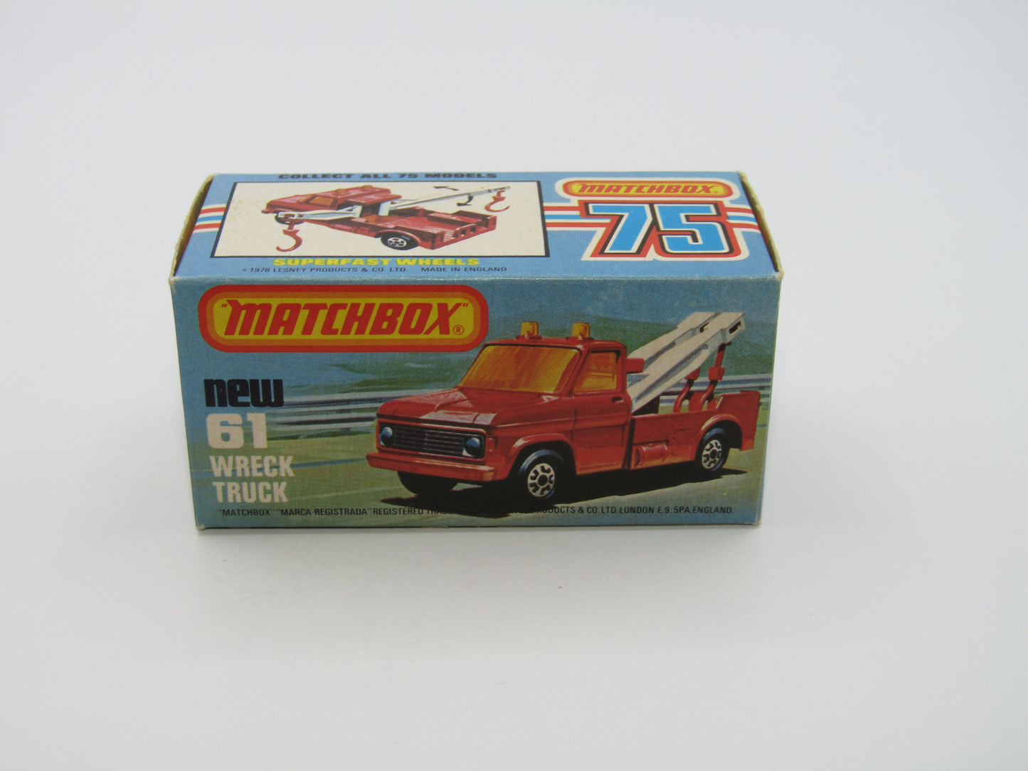 Matchbox Superfast 61B Wreck Truck VERY DARK YELLOW White Booms Red Hooks