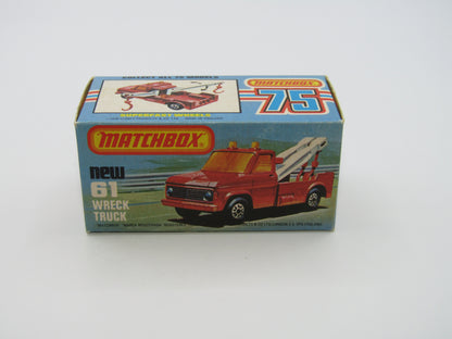 Matchbox Superfast 61B Wreck Truck VERY DARK YELLOW White Booms Red Hooks