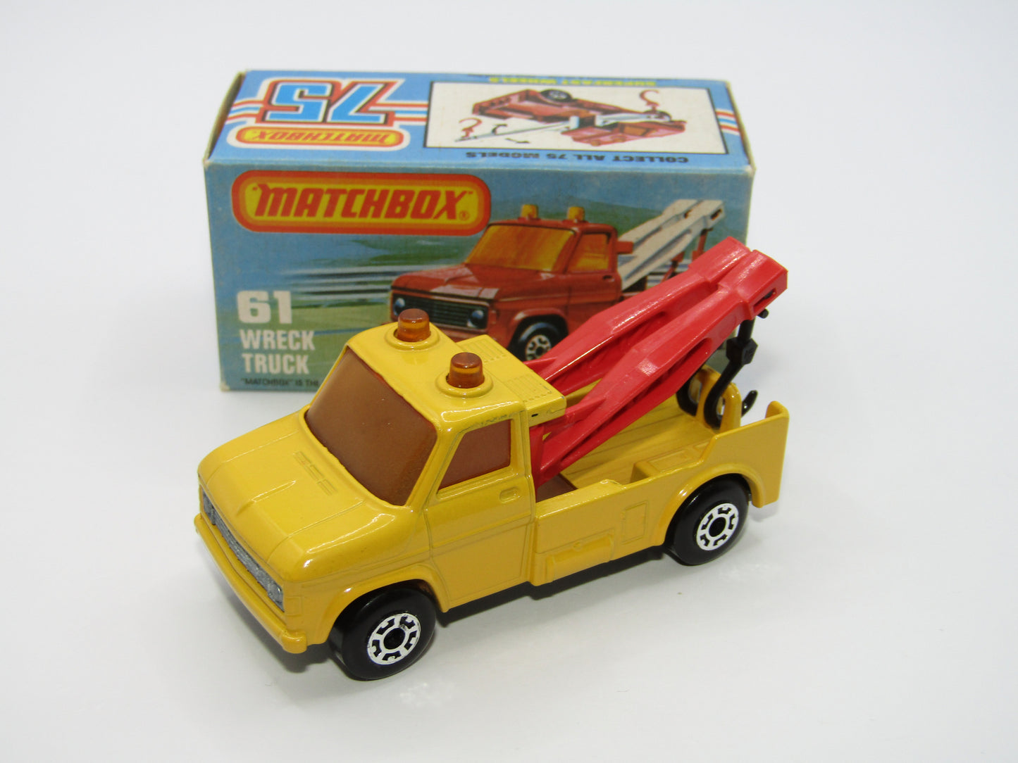 Matchbox Superfast 61B Wreck Truck Yellow Red Booms Black Hooks Unpainted Base