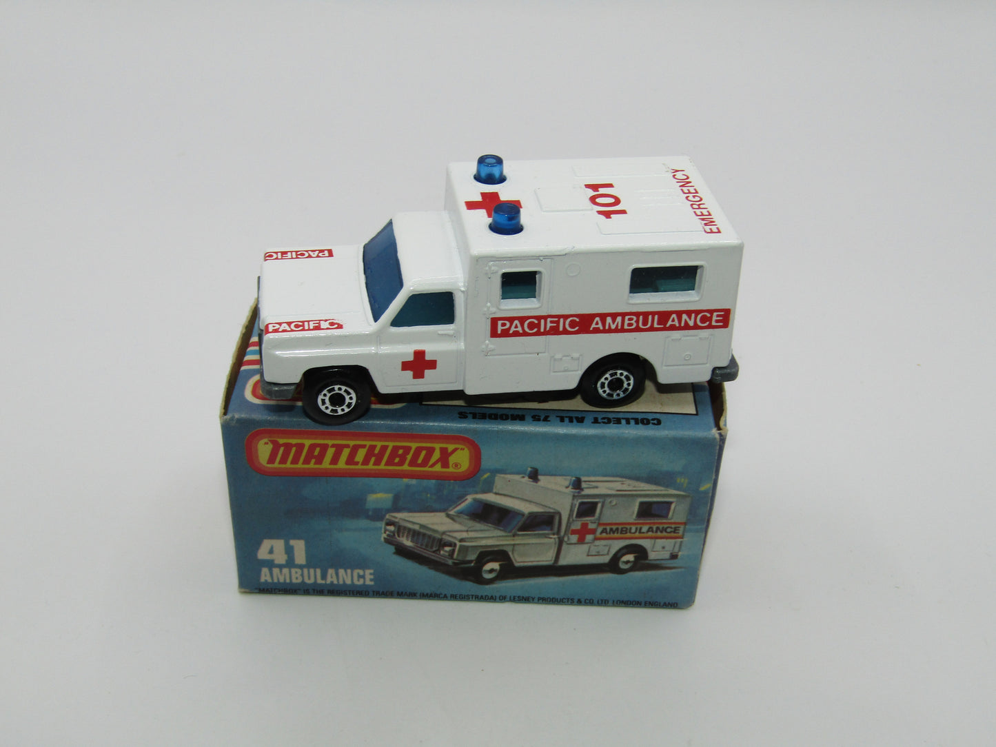 Matchbox Superfast 41C Ambulance PACIFIC Ambulance Unpainted Base