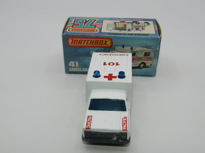 Matchbox Superfast 41C Ambulance PACIFIC Ambulance Unpainted Base