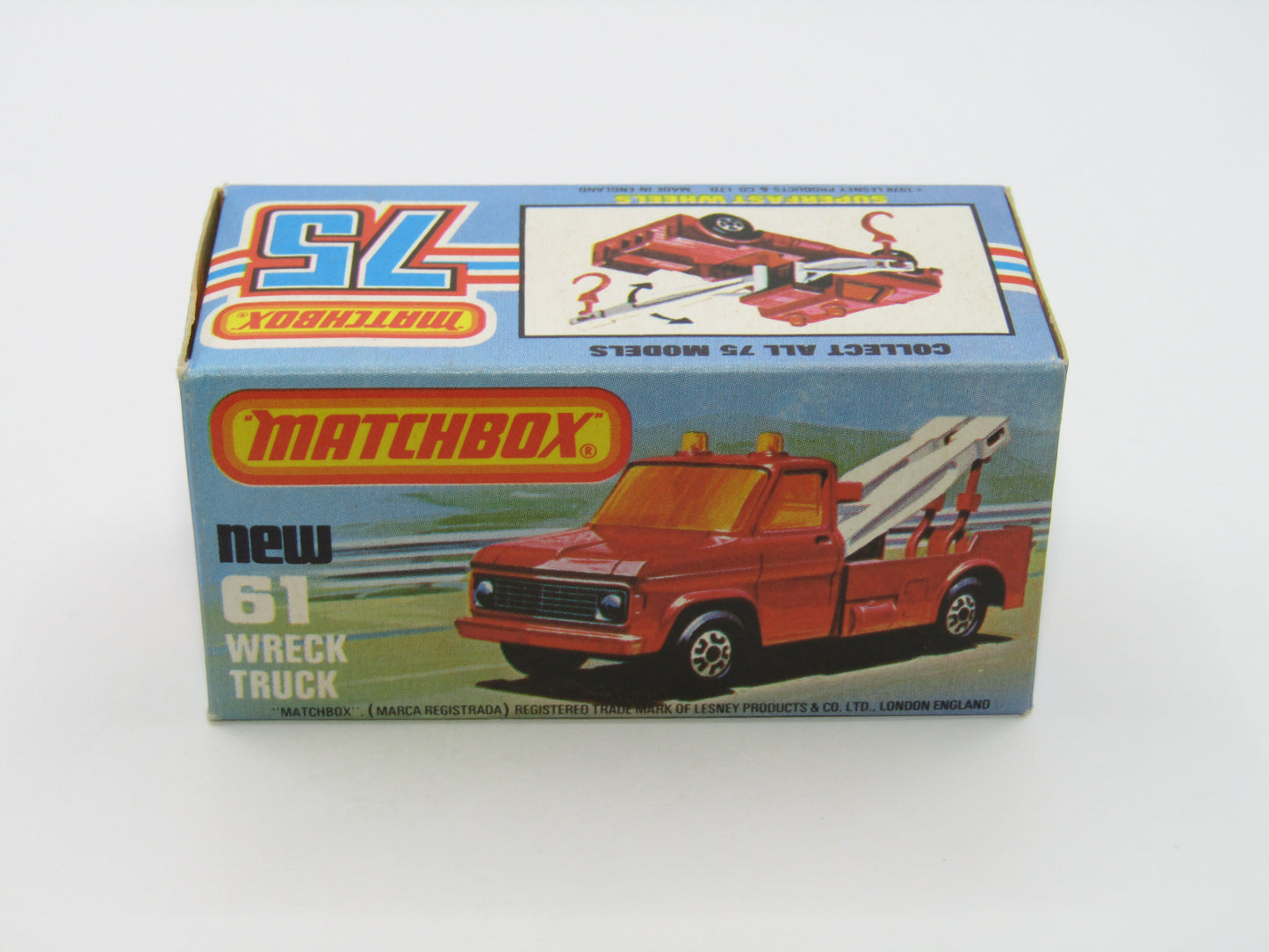 Matchbox Superfast 61B Wreck Truck GREEN Booms Red Hooks DARK AMBER Windows