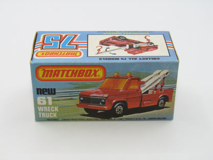 Matchbox Superfast 61B Wreck Truck GREEN Booms Red Hooks DARK AMBER Windows