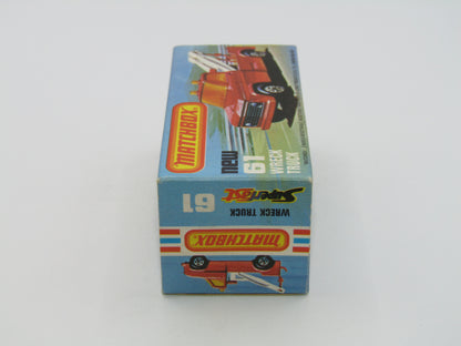 Matchbox Superfast 61B Wreck Truck GREEN Booms Red Hooks DARK AMBER Windows