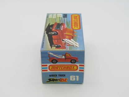 Matchbox Superfast 61B Wreck Truck GREEN Booms Red Hooks DARK AMBER Windows