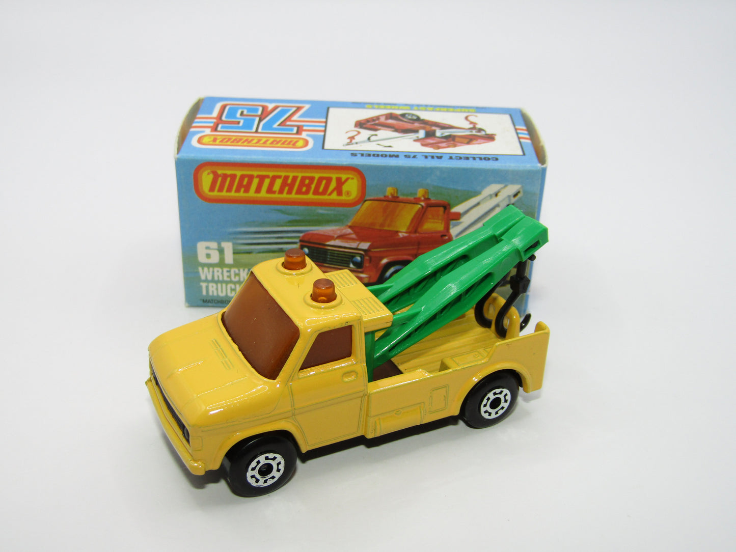 Matchbox Superfast 61B Wreck Truck GREEN Booms BLACK Hooks DARK AMBER Windows