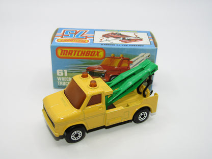 Matchbox Superfast 61B Wreck Truck GREEN Booms BLACK Hooks DARK AMBER Windows