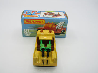 Matchbox Superfast 61B Wreck Truck GREEN Booms BLACK Hooks DARK AMBER Windows