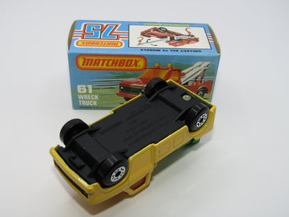 Matchbox Superfast 61B Wreck Truck GREEN Booms BLACK Hooks DARK AMBER Windows