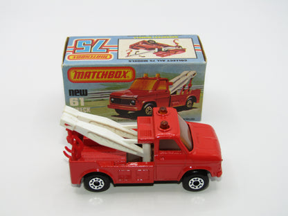 Matchbox Superfast 61B Wreck Truck White Booms Red Hooks GREY-BROWN Base