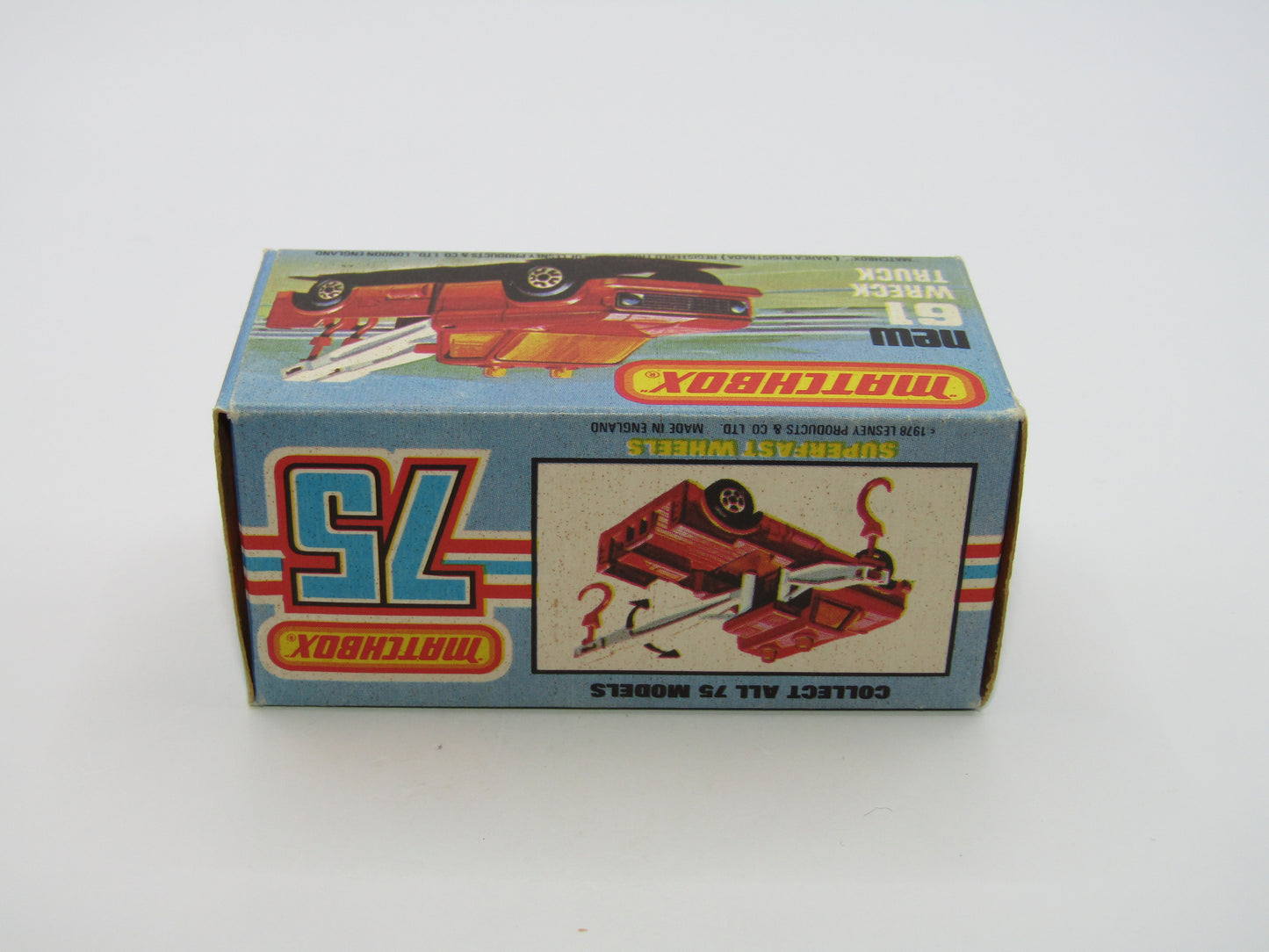 Matchbox Superfast 61B Wreck Truck White Booms Red Hooks GREY-BROWN Base
