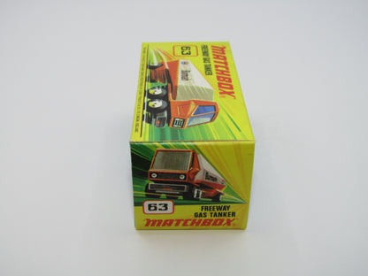 Matchbox Superfast 63B Freeway Gas Tanker Shell RED Windows Yellow Axle Clip