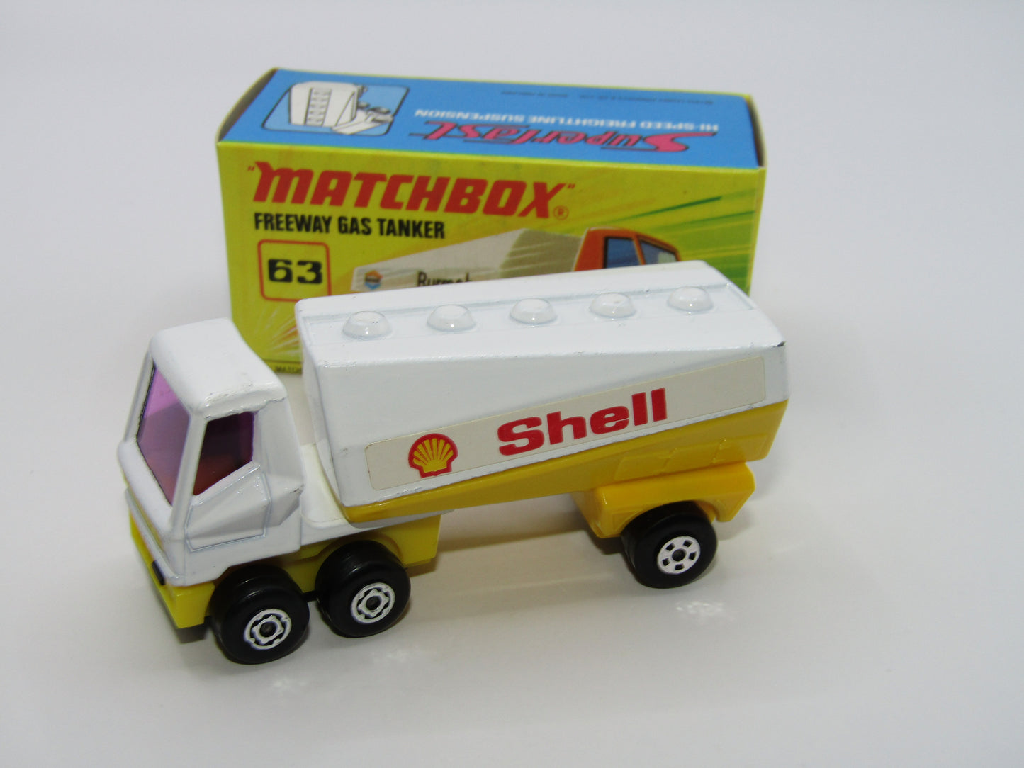 Matchbox Superfast 63B Freeway Gas Tanker Shell Purple Windows