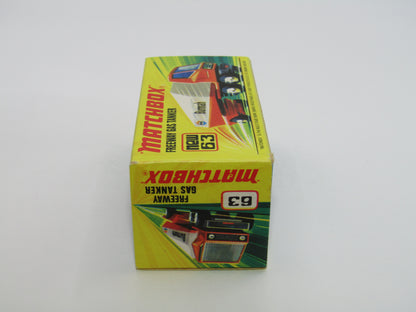 Matchbox Superfast 63B Freeway Gas Tanker - Chevron Labels Tow Hook