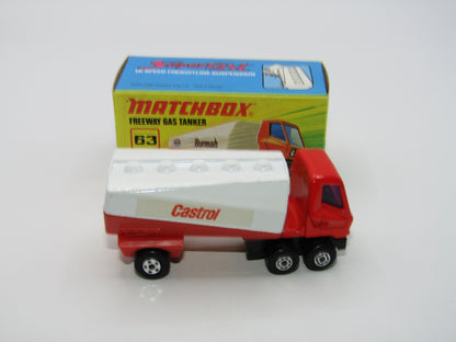 Matchbox Superfast 63B Freeway Gas Tanker - Castrol without Hole to Rear
